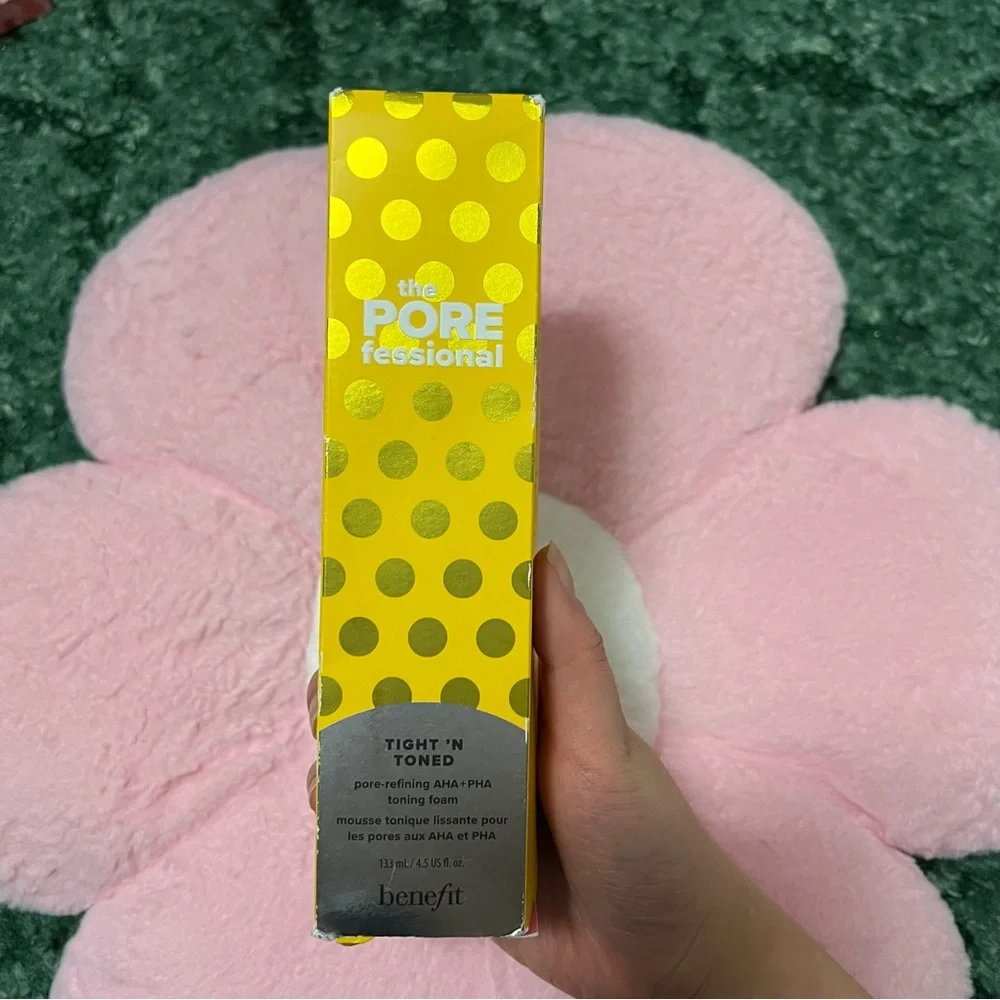 Benefit The POREfessional Tight N Toned Pore-refining AHA +PHA Foam June sale